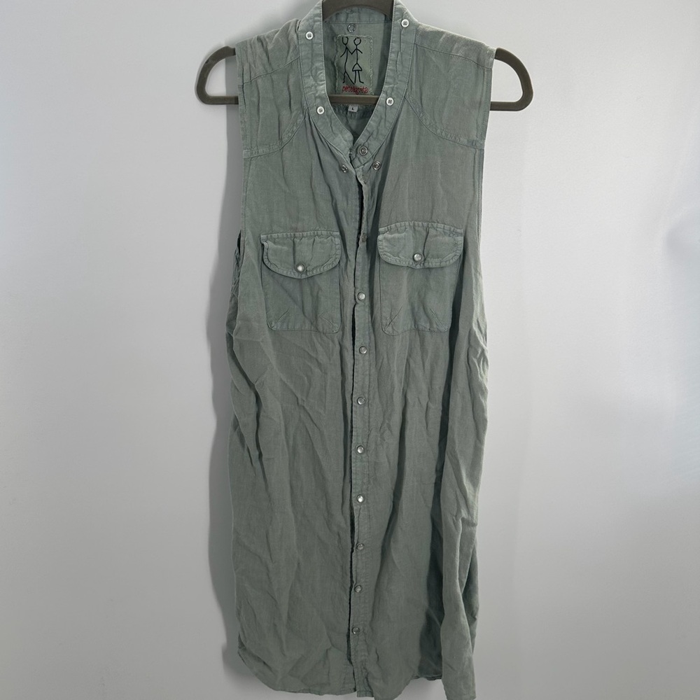 Pete and Greta Johnny Was Light Green Longline Linen Button Down Tank